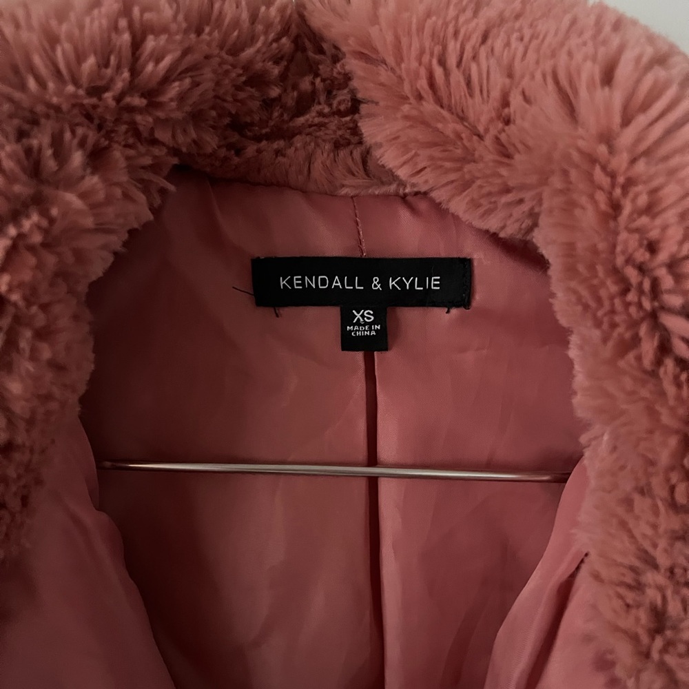 Pink fur jacket - Picture 2 of 2